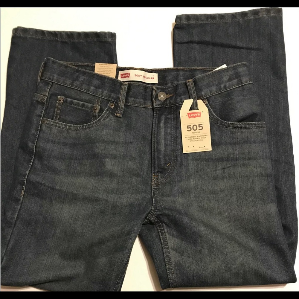 Size 32x27 Men Levi’s NWT
